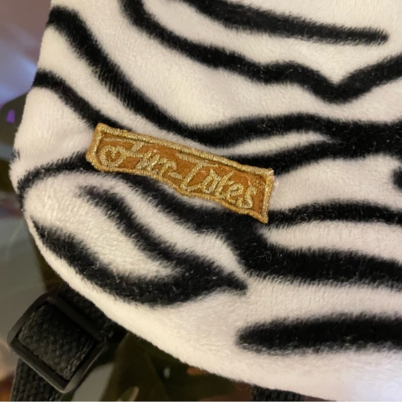 🦓 90s Fur-Totes Zebra Plush Backpack Small/Mini Rave Festival Backpack - Picture 4 of 7